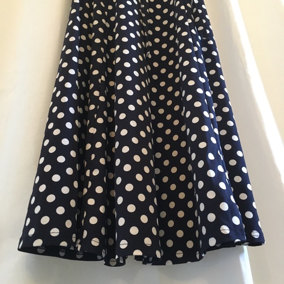 navy blue dress with white polkadots,Suzy shier - Picture 5 of 5